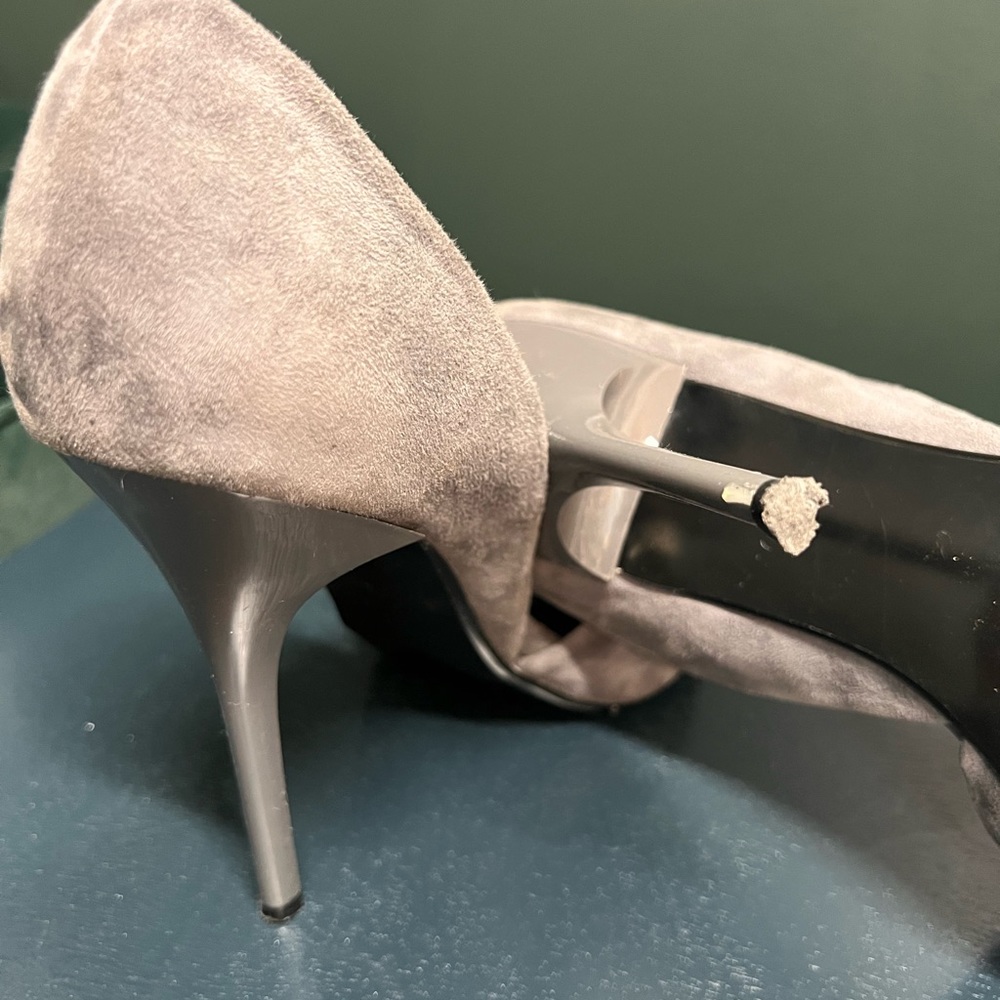 -$25 Suede Steve Madden Varcity Gray pumps - Picture 6 of 7